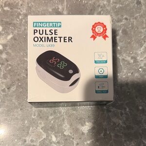 Pulse Oximeter LK89 - White/Black